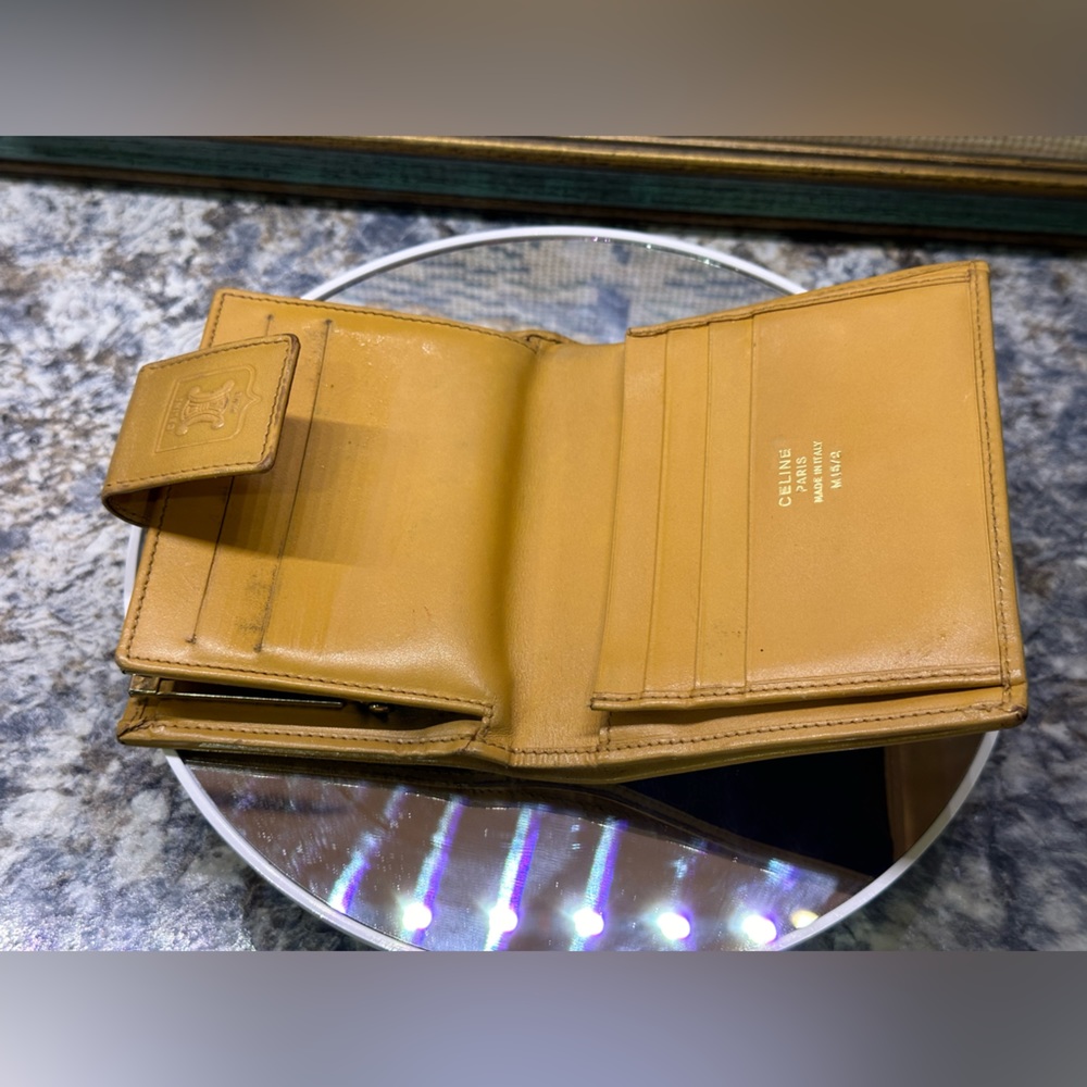 CELINE MACADAM Kiss-lock Wallet Mustard Color - Picture 2 of 10